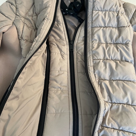 Bernardo Light Tan Eco Plume Women's Puffer Quilted Jacket Size XS - Picture 13 of 14